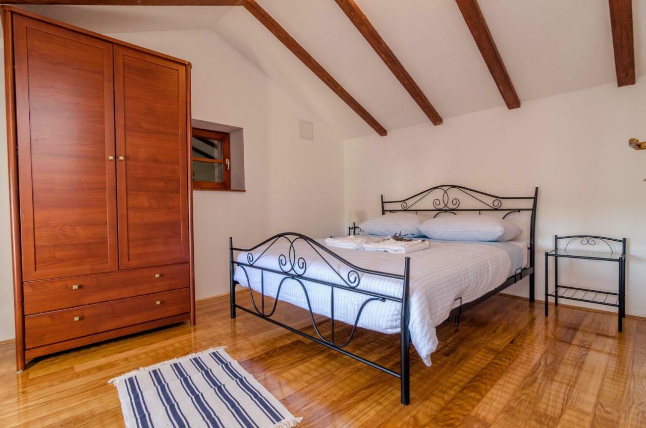 Villa Stone House Knezevic Vinjerac Esterno foto